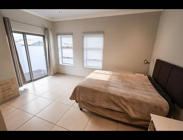 3 BEDROOM TOWNHOUSE FOR SALE IN BLUE MOUNTAIN VILLAGE